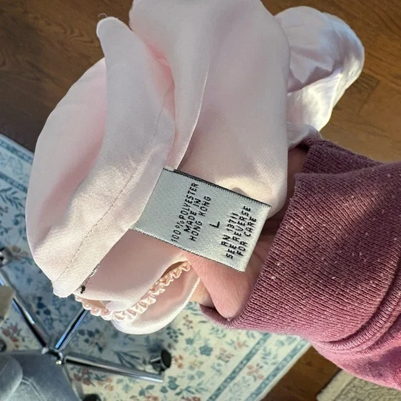 Light Pink Satin Shorts - Picture 4 of 5